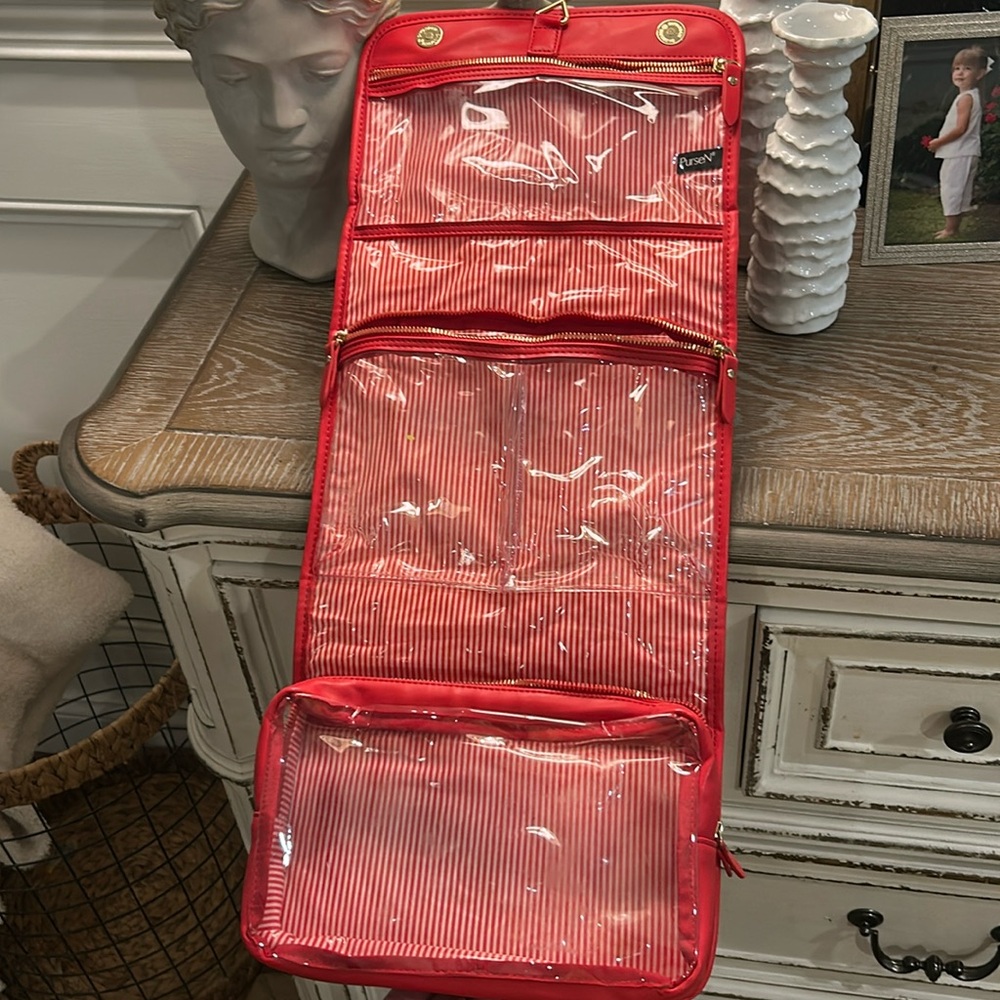 PurseN hanging cosmetic bag
